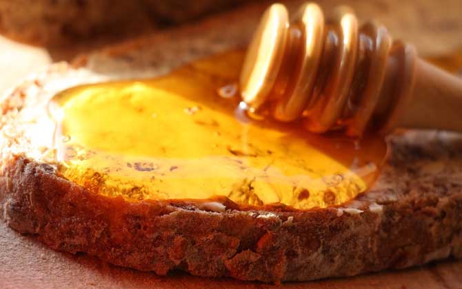 蜂蜜美容是真的吗?答案是必定的,更被称为“可食用的美容剂”!