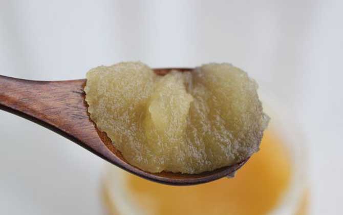假蜂蜜的特色有哪些?除了外观和口感,能不能结晶也是重要特征!