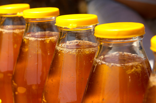 木蜂蜇人有毒吗(木蜂会伤害人么)